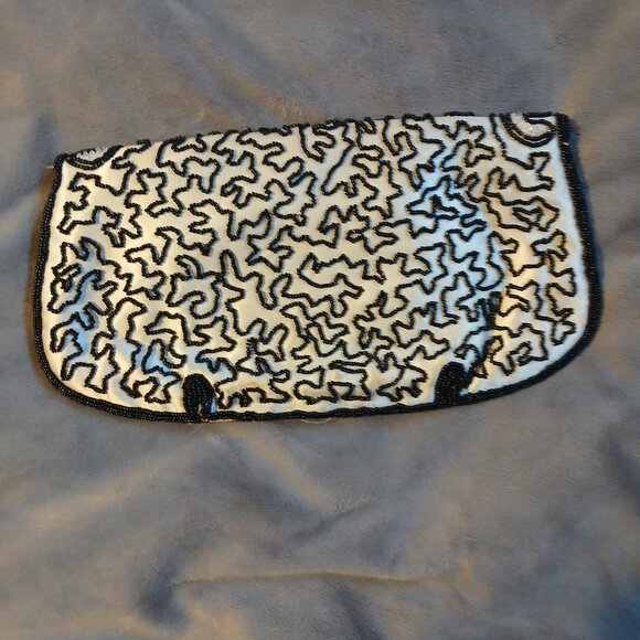 Vintage Women's Fabric White Clutch Abstract Black Beading - Picture 4 of 10